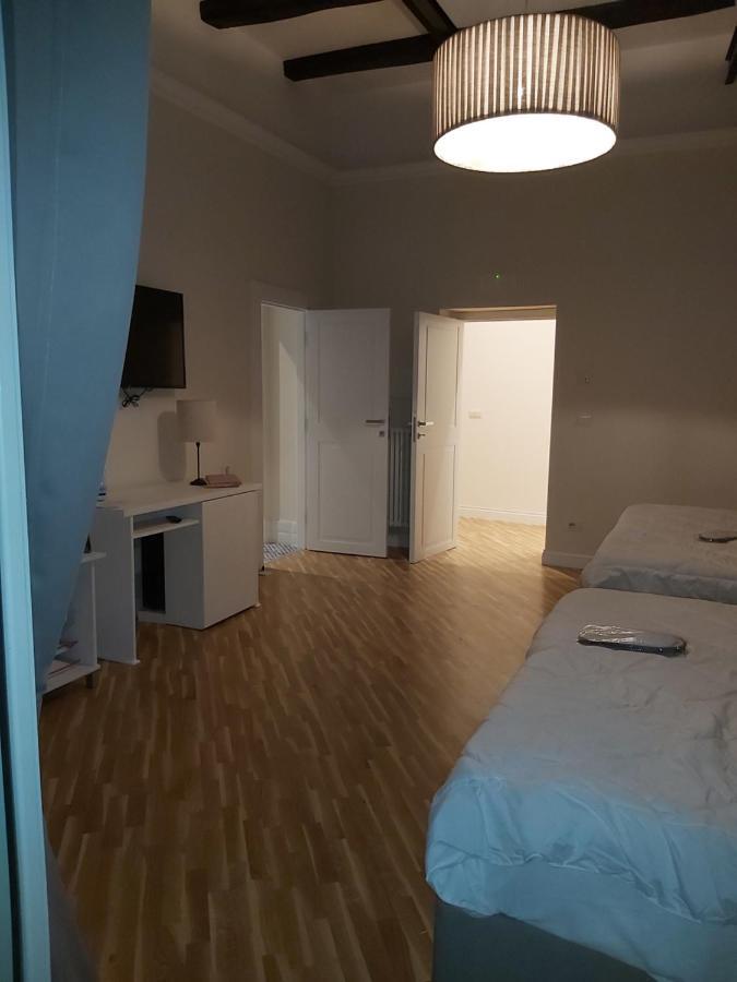 Alcapri Suite Napoli Centro Bagian luar foto